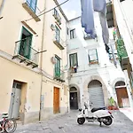 La Tata Comfy Apartment In The Old Center