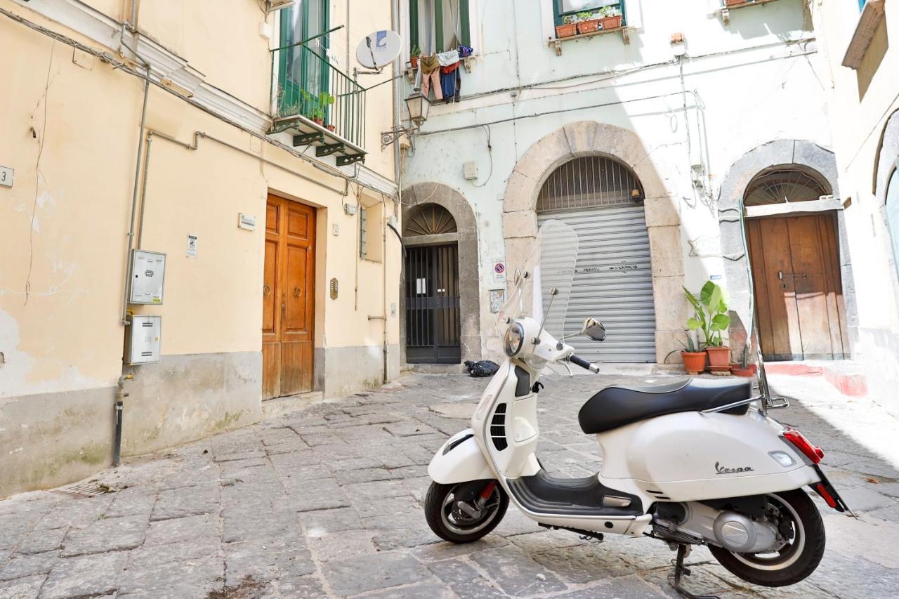 La Tata Comfy In The Old Center Salerno